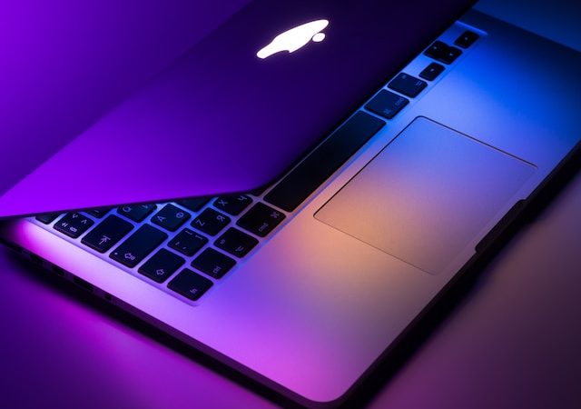 Is Crypto-Sceptic Apple Circulating Bitcoin Whitepaper in MacBook Models Running MacOS Mojave and Above?